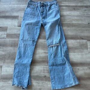 Madewell 11” High Rise Flare 29 P Jeans in Everfield Wash: knee rip edition